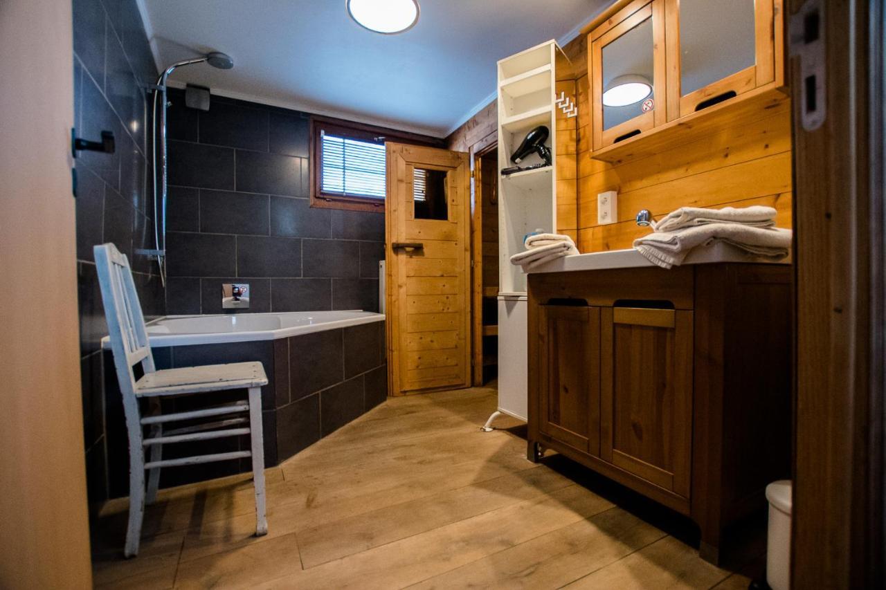 Houseboat Jana - With Sauna And Terrace Bruges Exterior foto